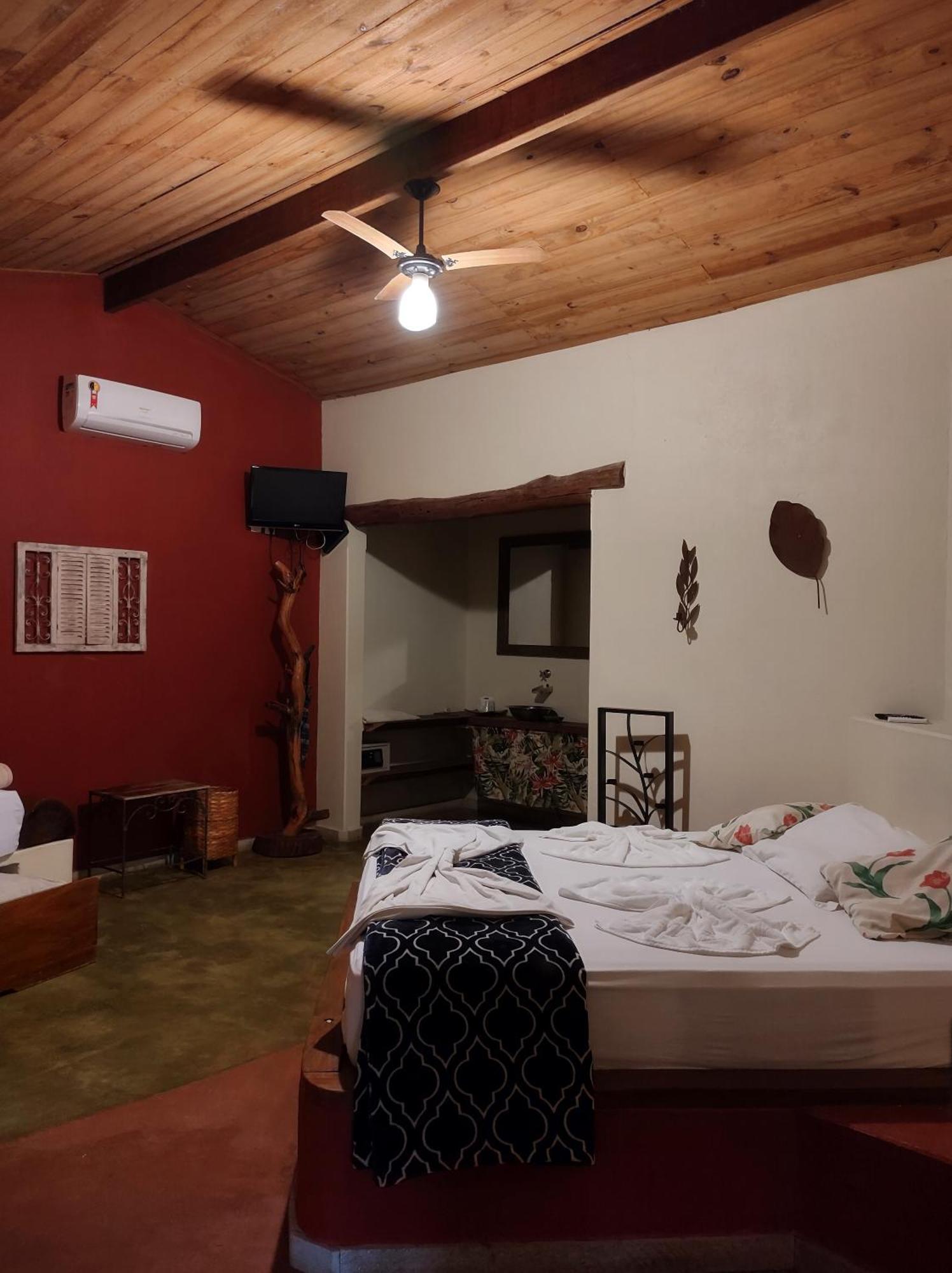 Salto Corumba Hotel Camping Clube Corumba de Goias Exterior photo